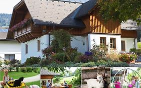 Huettstaedterhof Familie Poetsch